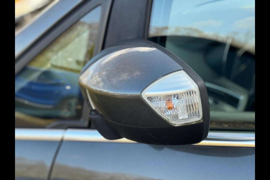 Ford C-MAX 1.5 Titanium Sport 150 pk, achteruitrijcamera, trekhaak, navigatie,stoel -stuurverwarming