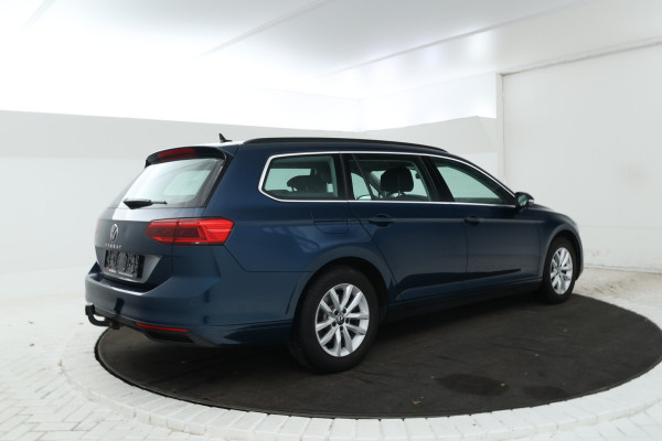 Volkswagen Passat Variant 2.0 TDI Business Automaat, Navigatie, Apple carplay, Climate,