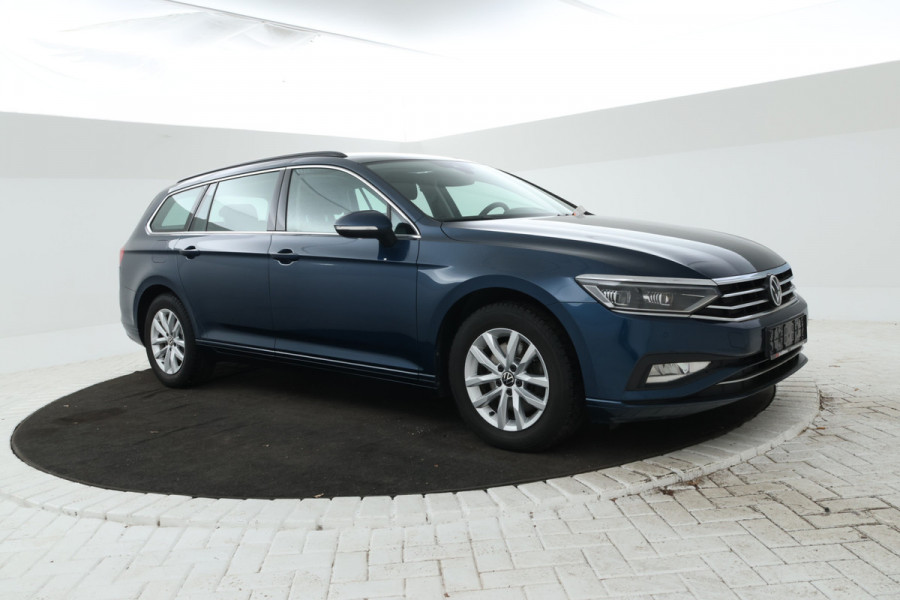 Volkswagen Passat Variant 2.0 TDI Business Automaat, Navigatie, Apple carplay, Climate,