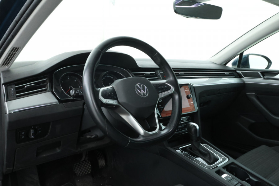 Volkswagen Passat Variant 2.0 TDI Business Automaat, Navigatie, Apple carplay, Climate,
