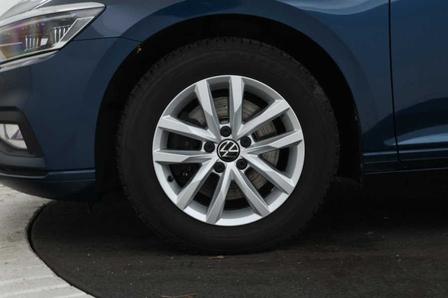 Volkswagen Passat Variant 2.0 TDI Business Automaat, Navigatie, Apple carplay, Climate,