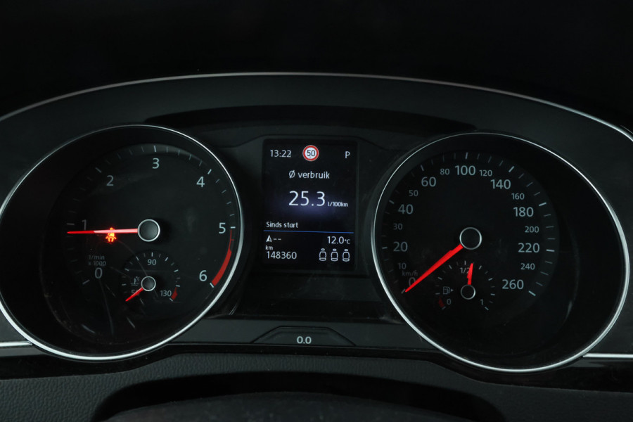 Volkswagen Passat Variant 2.0 TDI Business Automaat, Navigatie, Apple carplay, Climate,