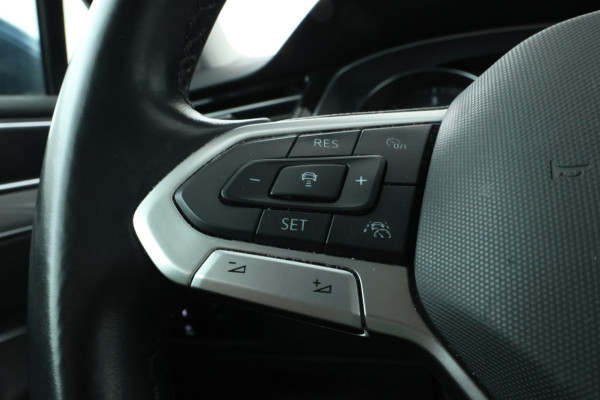 Volkswagen Passat Variant 2.0 TDI Business Automaat, Navigatie, Apple carplay, Climate,