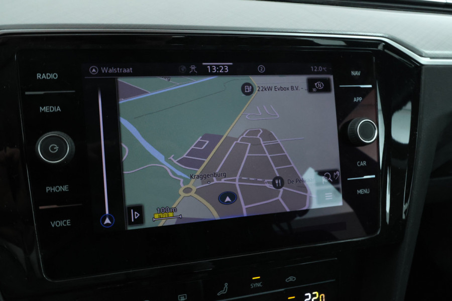 Volkswagen Passat Variant 2.0 TDI Business Automaat, Navigatie, Apple carplay, Climate,