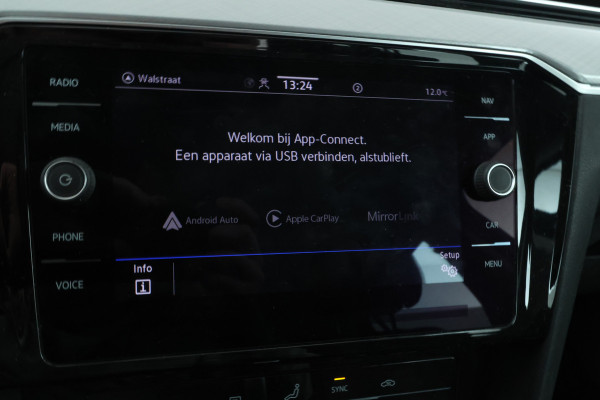 Volkswagen Passat Variant 2.0 TDI Business Automaat, Navigatie, Apple carplay, Climate,