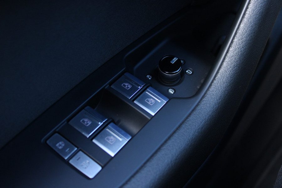 Audi A6 Avant 50 TFSI e 300PK QUATTRO BUSINESS EDITION CAMERA/NAVI/VIRTUAL