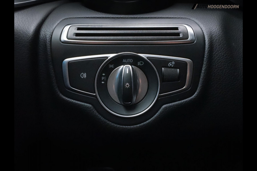 Mercedes-Benz GLC 250 4MATIC Premium Plus AMG (BURMESTER,PANORAMADAK,STOELVERWARMING,TREKHAAK,SFEERVERLICHTING,TOPCONDITIE)