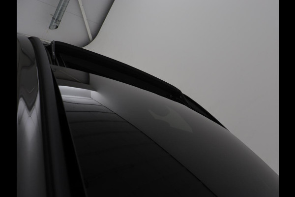 Ford Focus 1.5 EcoBoost ST Line X | Panoramadak | Trekhaak | Adaptive cruise | Stoelverwarming | Half leder | Camera | Carplay | Elektrische stoel | Stuurverwarming | Full LED | Navigatie | Climate control