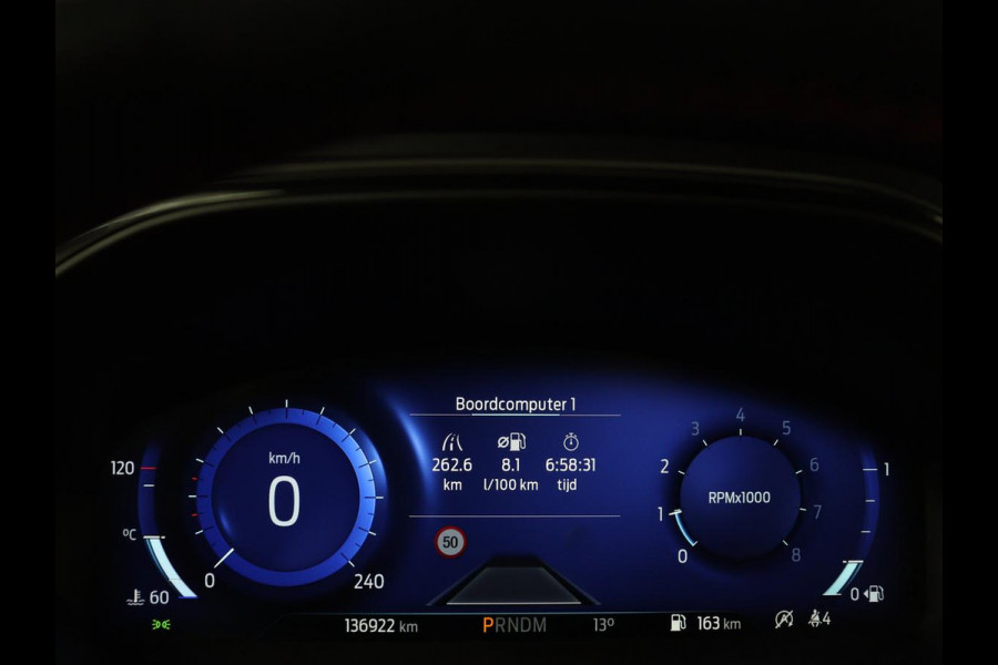 Ford Focus 1.5 EcoBoost ST Line X | Panoramadak | Trekhaak | Adaptive cruise | Stoelverwarming | Half leder | Camera | Carplay | Elektrische stoel | Stuurverwarming | Full LED | Navigatie | Climate control