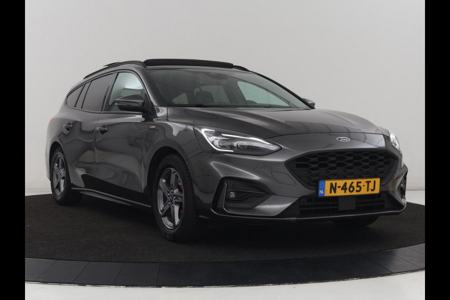 Ford Focus 1.5 EcoBoost ST Line X | Panoramadak | Trekhaak | Adaptive cruise | Stoelverwarming | Half leder | Camera | Carplay | Elektrische stoel | Stuurverwarming | Full LED | Navigatie | Climate control