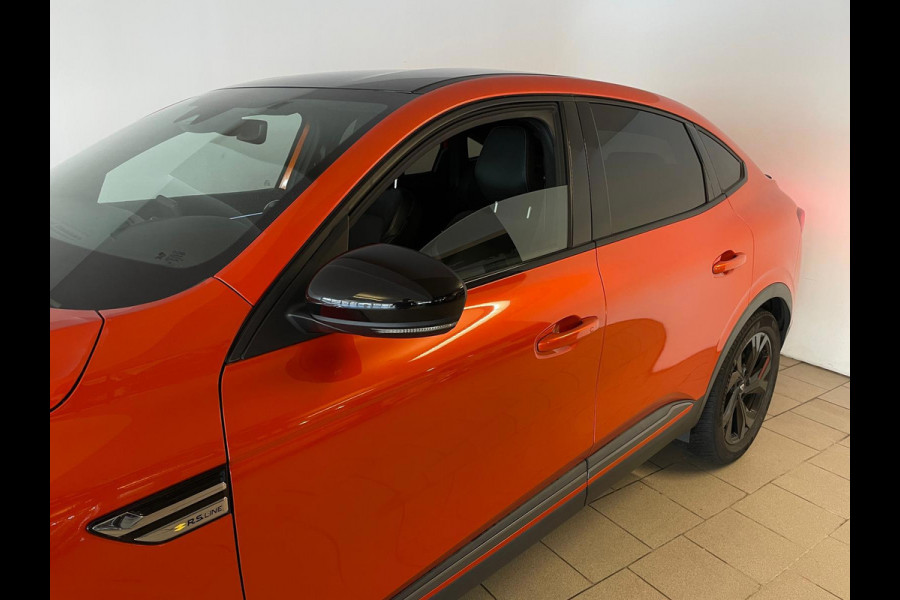 Renault Arkana 1.6 E-Tech Hybrid 145 R.S. Line AUTOMAAT AIRCO CLIMA NAVI CRUISE BT VELGEN METALLIC LAK PRIVACYGLAS NIEUWSTAAT