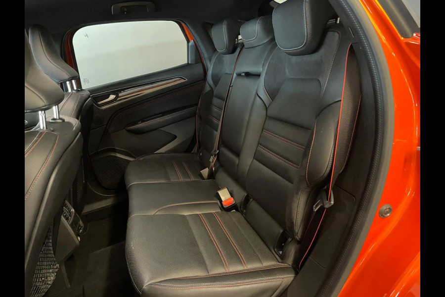 Renault Arkana 1.6 E-Tech Hybrid 145 R.S. Line AUTOMAAT AIRCO CLIMA NAVI CRUISE BT VELGEN METALLIC LAK PRIVACYGLAS NIEUWSTAAT