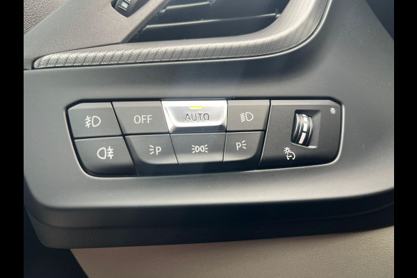 BMW 2 Serie Gran Coupé 218i Introduction Edition | M-pakket | Schuif/kanteldak | Leder | Shadow pack |