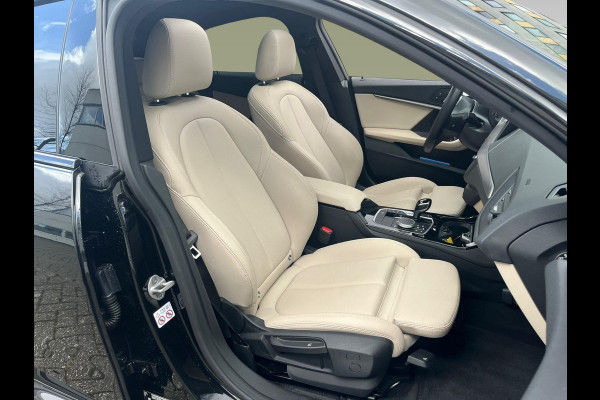 BMW 2 Serie Gran Coupé 218i Introduction Edition | M-pakket | Schuif/kanteldak | Leder | Shadow pack |