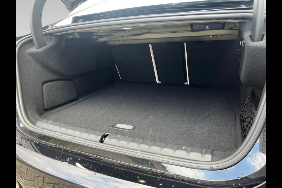 BMW 2 Serie Gran Coupé 218i Introduction Edition | M-pakket | Schuif/kanteldak | Leder | Shadow pack |