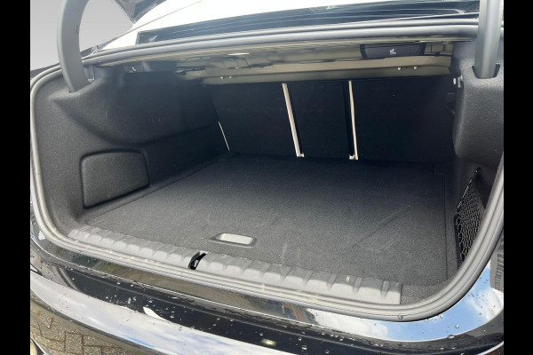 BMW 2 Serie Gran Coupé 218i Introduction Edition | M-pakket | Schuif/kanteldak | Leder | Shadow pack |