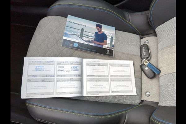 Peugeot 208 1.2 PureTech GT Pack Leder Alcantara