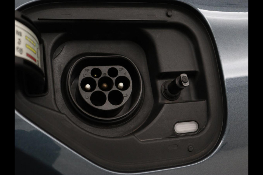 CUPRA Leon 1.4 e-Hybrid | Stoelverwarming | Adaptive cruise | Camera | Half leder | Navigatie | Keyless | Full LED | Sfeerverlichting | Park Assist | Sportstoelen | Stuurverwarming | PHEV | Plug In