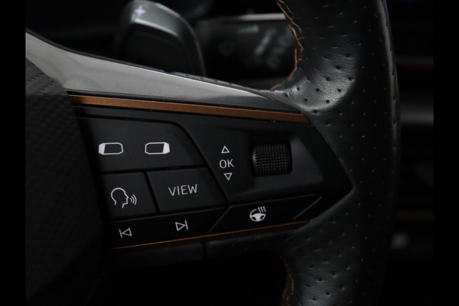 CUPRA Leon 1.4 e-Hybrid | Stoelverwarming | Adaptive cruise | Camera | Half leder | Navigatie | Keyless | Full LED | Sfeerverlichting | Park Assist | Sportstoelen | Stuurverwarming | PHEV | Plug In