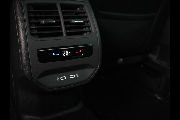 CUPRA Leon 1.4 e-Hybrid | Stoelverwarming | Adaptive cruise | Camera | Half leder | Navigatie | Keyless | Full LED | Sfeerverlichting | Park Assist | Sportstoelen | Stuurverwarming | PHEV | Plug In