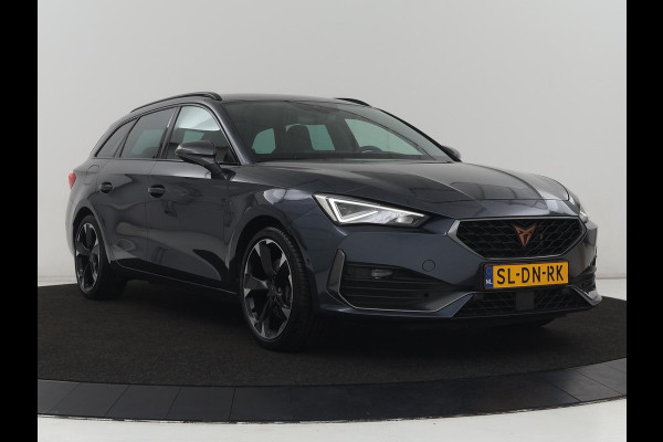 CUPRA Leon 1.4 e-Hybrid | Stoelverwarming | Adaptive cruise | Camera | Half leder | Navigatie | Keyless | Full LED | Sfeerverlichting | Park Assist | Sportstoelen | Stuurverwarming | PHEV | Plug In