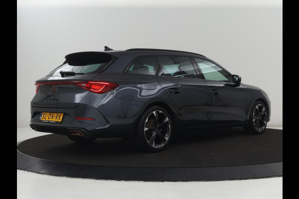 CUPRA Leon 1.4 e-Hybrid | Stoelverwarming | Adaptive cruise | Camera | Half leder | Navigatie | Keyless | Full LED | Sfeerverlichting | Park Assist | Sportstoelen | Stuurverwarming | PHEV | Plug In