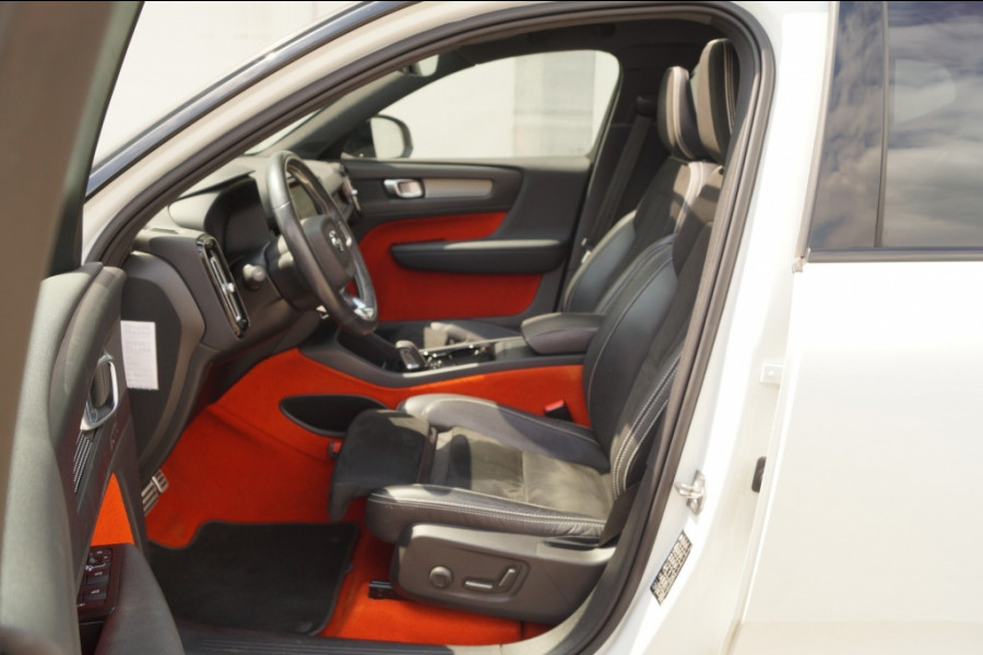 Volvo XC40 Recharge P8 AWD R-Design -SOH92%-PANO-NAVI-ECC-