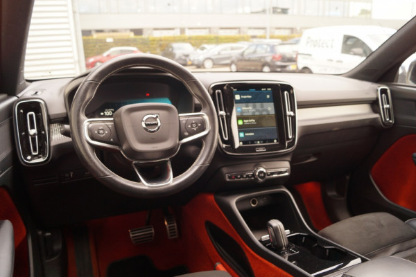 Volvo XC40 Recharge P8 AWD R-Design -SOH92%-PANO-NAVI-ECC-