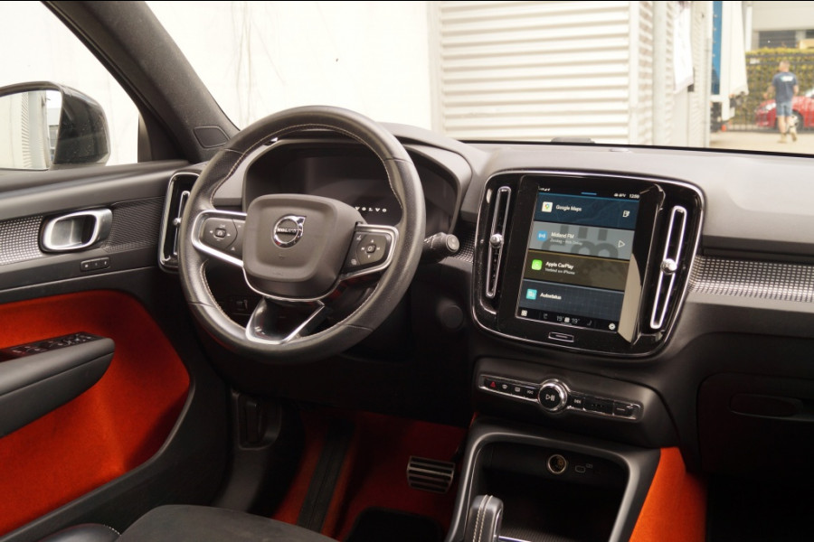 Volvo XC40 Recharge P8 AWD R-Design -SOH92%-PANO-NAVI-ECC-