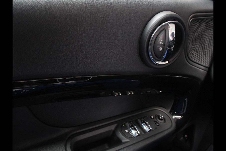 MINI Countryman 1.5 Cooper S E ALL4 | Navigatie | Climate Control | Lichtmetalen Velgen | Led
