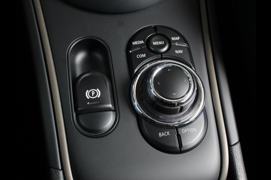 MINI Countryman 1.5 Cooper S E ALL4 | Navigatie | Climate Control | Lichtmetalen Velgen | Led