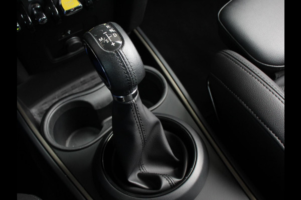 MINI Countryman 1.5 Cooper S E ALL4 | Navigatie | Climate Control | Lichtmetalen Velgen | Led