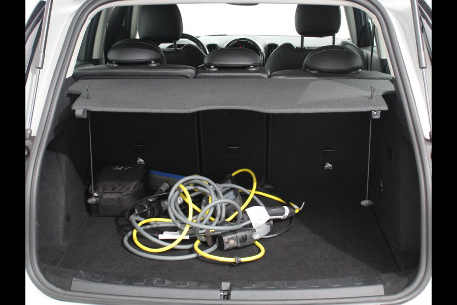 MINI Countryman 1.5 Cooper S E ALL4 | Navigatie | Climate Control | Lichtmetalen Velgen | Led