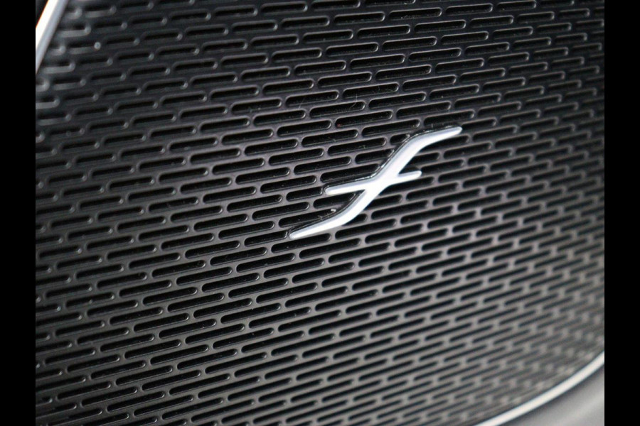 Mercedes-Benz A-Klasse AMG 35 4Matic Night | Panoramadak | Carplay | Widescreen | Stoelverwarming | Burmester | 360 camera | Sfeerverlichting | Leder/Alcantara | Navigatie