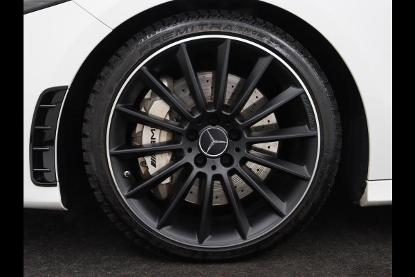 Mercedes-Benz A-Klasse AMG 35 4Matic Night | Panoramadak | Carplay | Widescreen | Stoelverwarming | Burmester | 360 camera | Sfeerverlichting | Leder/Alcantara | Navigatie