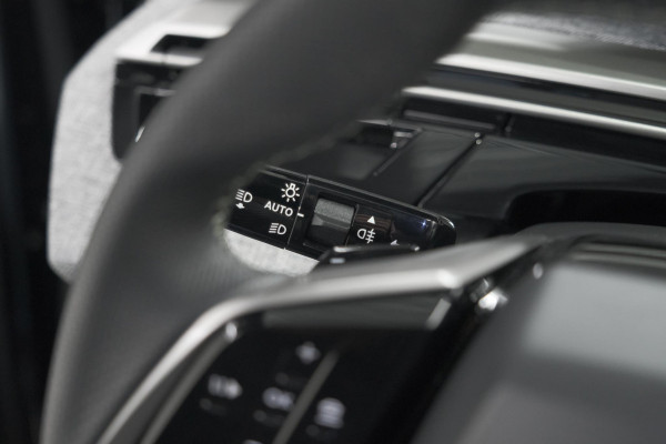 Peugeot 3008 1.2 Hybrid 145 GT | Adaptieve Cruise Control | Camera | Elektrische Kofferklep | Apple Carplay