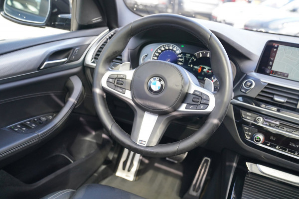 BMW X3 XDrive20i High Executive | M-pakket | BTW incl. | Panorama | Trekhaak | Harman Kardon | Facelift | 360cam | Stoelverwarming