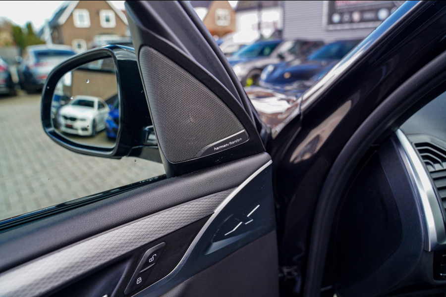 BMW X3 XDrive20i High Executive | M-pakket | BTW incl. | Panorama | Trekhaak | Harman Kardon | Facelift | 360cam | Stoelverwarming