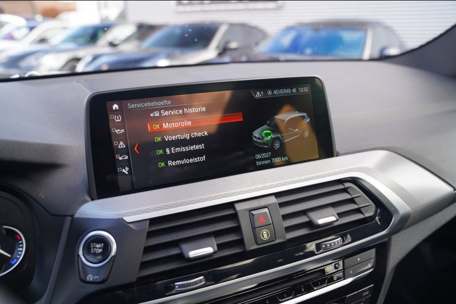 BMW X3 XDrive20i High Executive | M-pakket | BTW incl. | Panorama | Trekhaak | Harman Kardon | Facelift | 360cam | Stoelverwarming