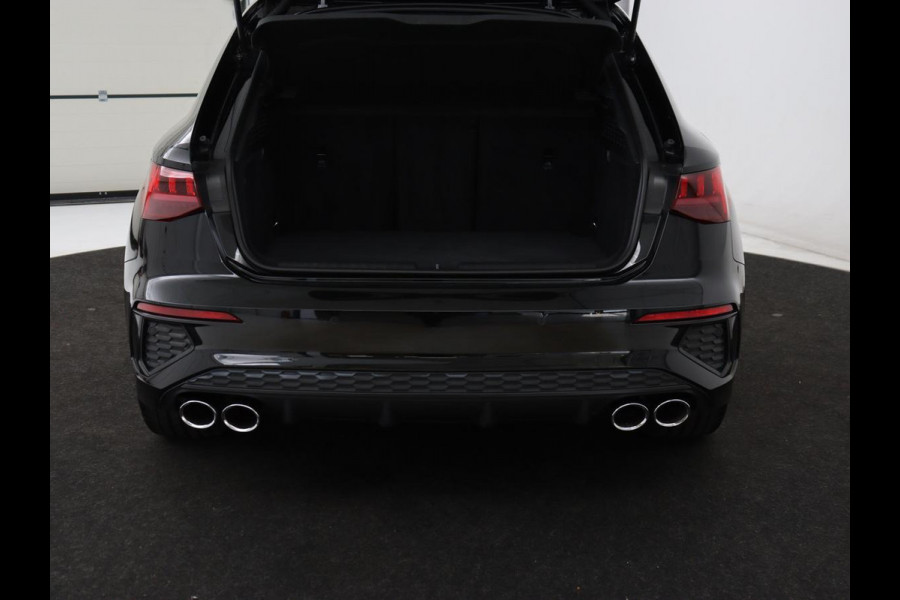 Audi S3 2.0 TFSI quattro | Adaptive cruise | Bang & Olufsen | Matrix LED | Leder/Alcantara | Park Assist | Stoelverwarming | Virtual Cockpit | Carplay | Navigatie | Sportstoelen | Climate control