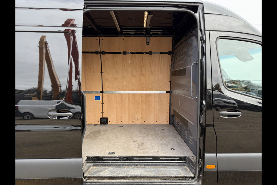Mercedes-Benz Sprinter 317 1.9 CDI Automaat L3H2 LED 3,5t Trekhaak Climate Control Cruise Control Navigatie Carplay Lucht Geveerde Stoel Stoelverwarming