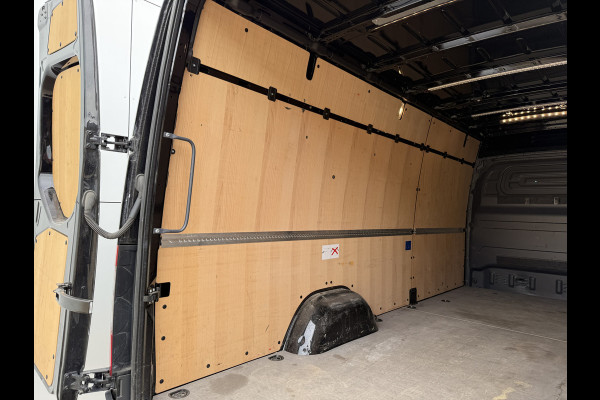Mercedes-Benz Sprinter 317 1.9 CDI Automaat L3H2 LED 3,5t Trekhaak Climate Control Cruise Control Navigatie Carplay Lucht Geveerde Stoel Stoelverwarming