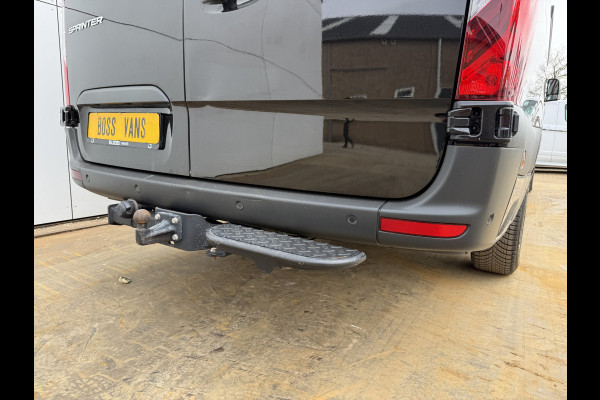 Mercedes-Benz Sprinter 317 1.9 CDI Automaat L3H2 LED 3,5t Trekhaak Climate Control Cruise Control Navigatie Carplay Lucht Geveerde Stoel Stoelverwarming