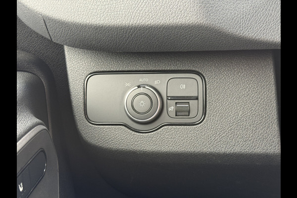 Mercedes-Benz Sprinter 317 1.9 CDI Automaat L3H2 LED 3,5t Trekhaak Climate Control Cruise Control Navigatie Carplay Lucht Geveerde Stoel Stoelverwarming