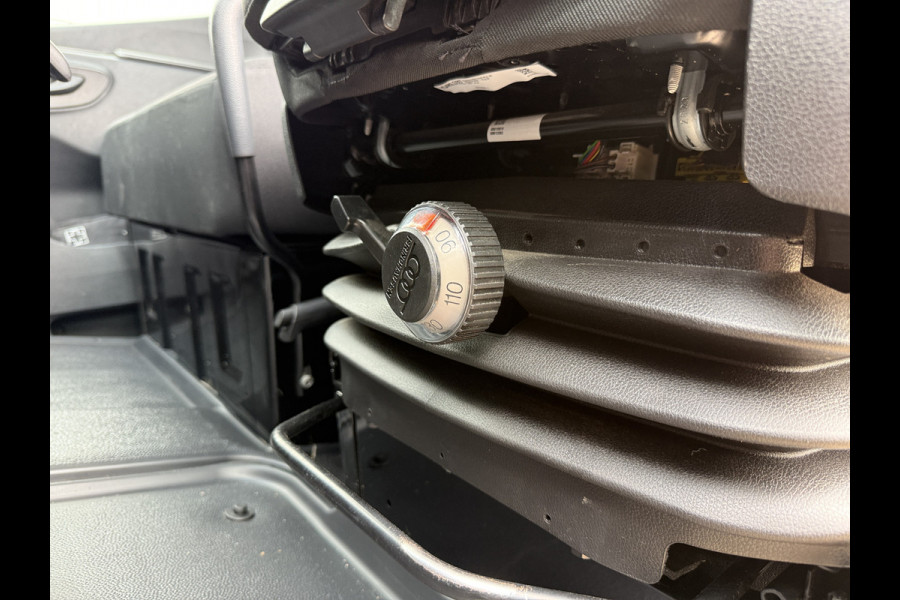 Mercedes-Benz Sprinter 317 1.9 CDI Automaat L3H2 LED 3,5t Trekhaak Climate Control Cruise Control Navigatie Carplay Lucht Geveerde Stoel Stoelverwarming