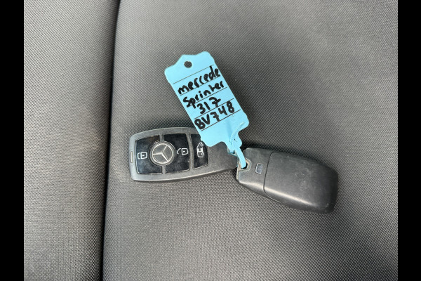 Mercedes-Benz Sprinter 317 1.9 CDI Automaat L3H2 LED 3,5t Trekhaak Climate Control Cruise Control Navigatie Carplay Lucht Geveerde Stoel Stoelverwarming