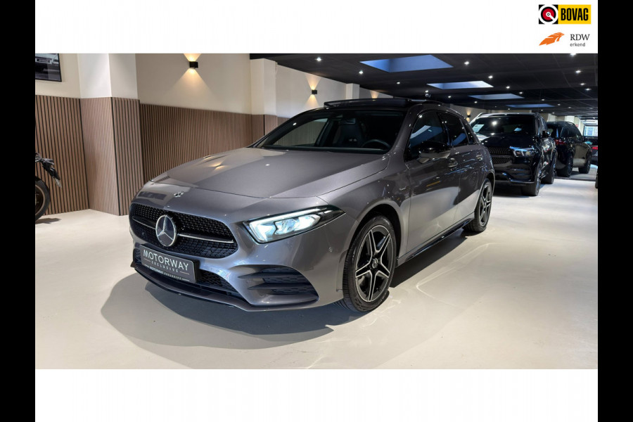 Mercedes-Benz A-Klasse 250 e Edition|Pano|Night Pack|Sfeer|Camera|BTW