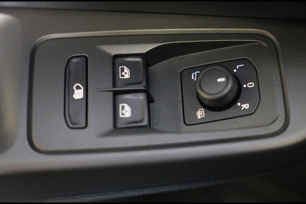 Volkswagen Caddy Cargo 2.0 TDI R Line / AUT / Leder / Digital Cockpit / Acc / Schuifdeur 2x / Stoelverwarming / Led / Pdc / 18 Inc