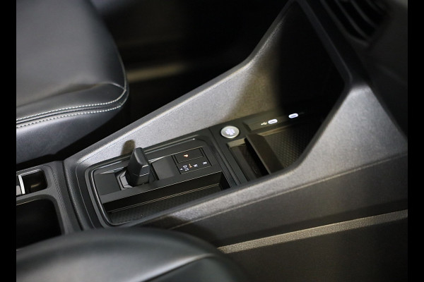 Volkswagen Caddy Cargo 2.0 TDI R Line / AUT / Leder / Digital Cockpit / Acc / Schuifdeur 2x / Stoelverwarming / Led / Pdc / 18 Inc