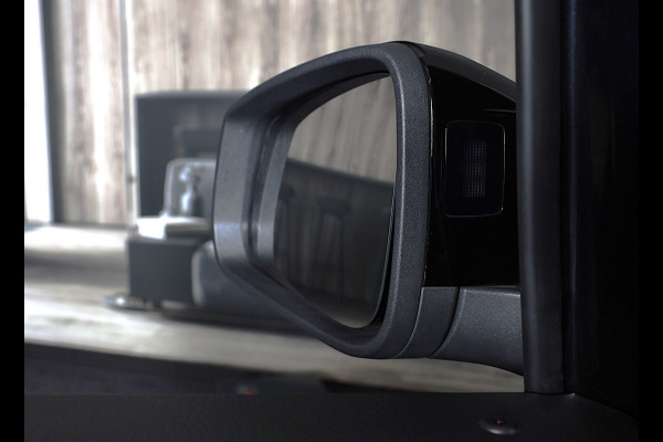 Volkswagen Caddy Cargo 2.0 TDI R Line / AUT / Leder / Digital Cockpit / Acc / Schuifdeur 2x / Stoelverwarming / Led / Pdc / 18 Inc